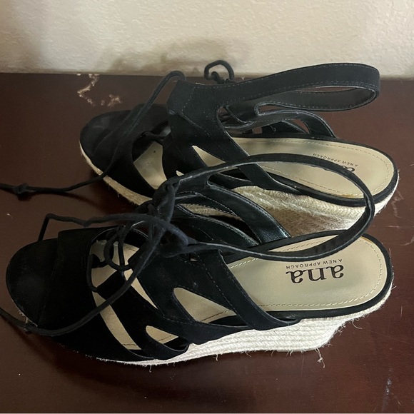 A.n.a Womens Espadrille Wedges Heels Size 9 - Picture 3 of 6